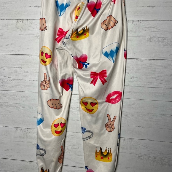 Women's White Heart Emoji Jogger Sweatpants L Pink Happy Face Print Cute Comfy - Picture 4 of 10